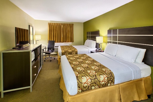 Country Hearth Inn Knightdale Raleigh image 4