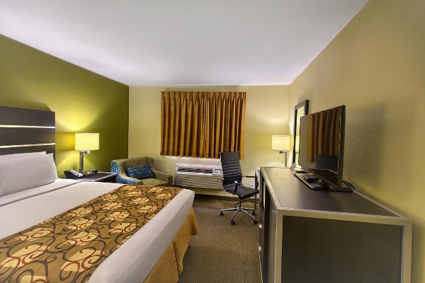 Country Hearth Inn Knightdale Raleigh image 6